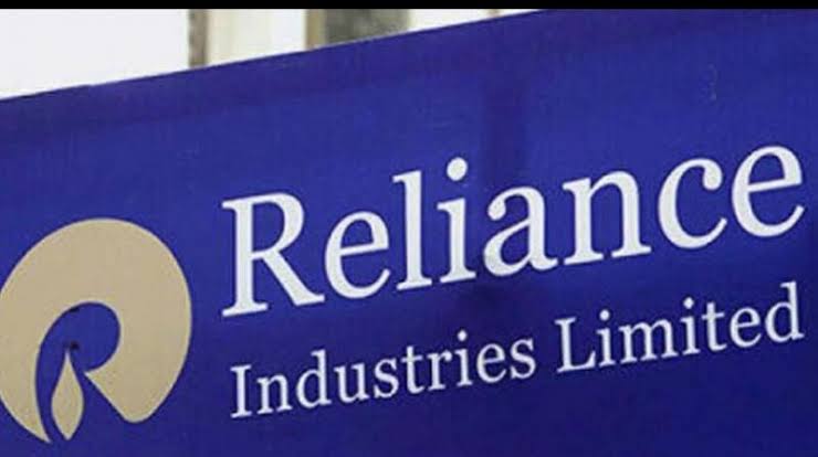 India’s Reliance to load Venezuelan oil cargo under fuel swap deal: Sources