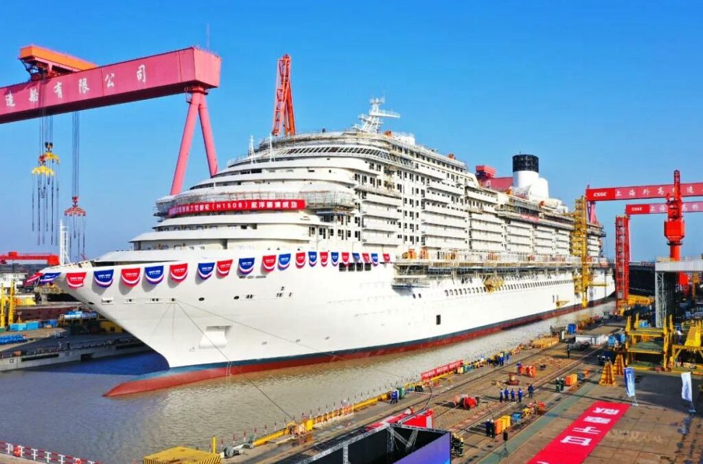 China: 1st Locally Built Large Cruise Ship Floated Out