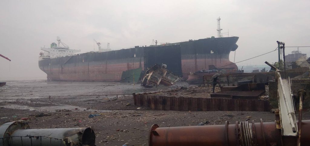 Bangladesh Recyclers In Safety Warning To Sellers Following VLCC Blast