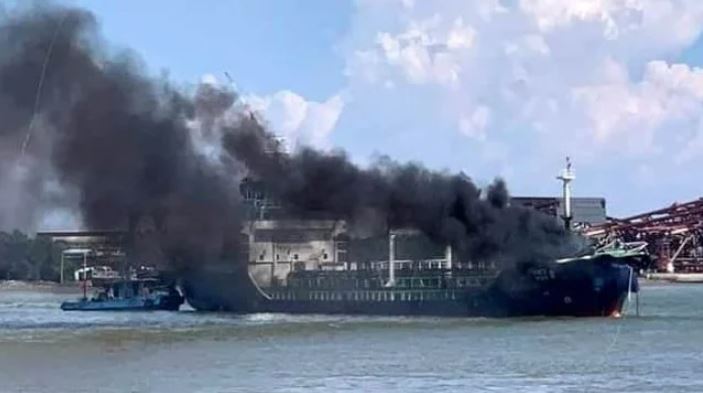 Tanker Catches Fire In Thailand Killing Deputy Captain