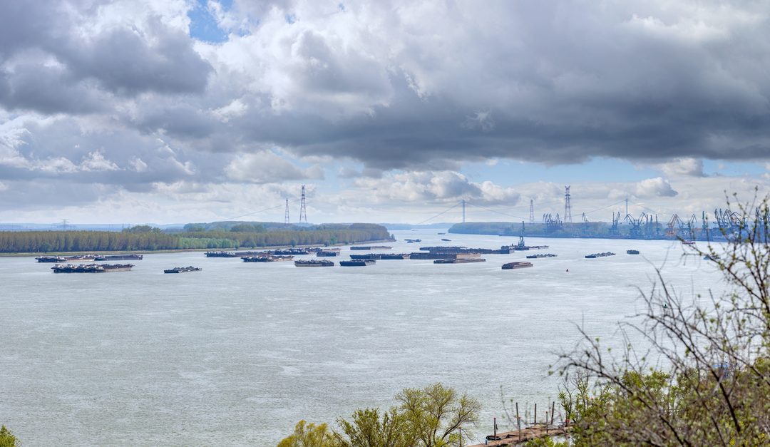 Vessels Of Ukrainian Danube Shipping Company Carrying Smaller Cargoes Due To Low Water Levels
