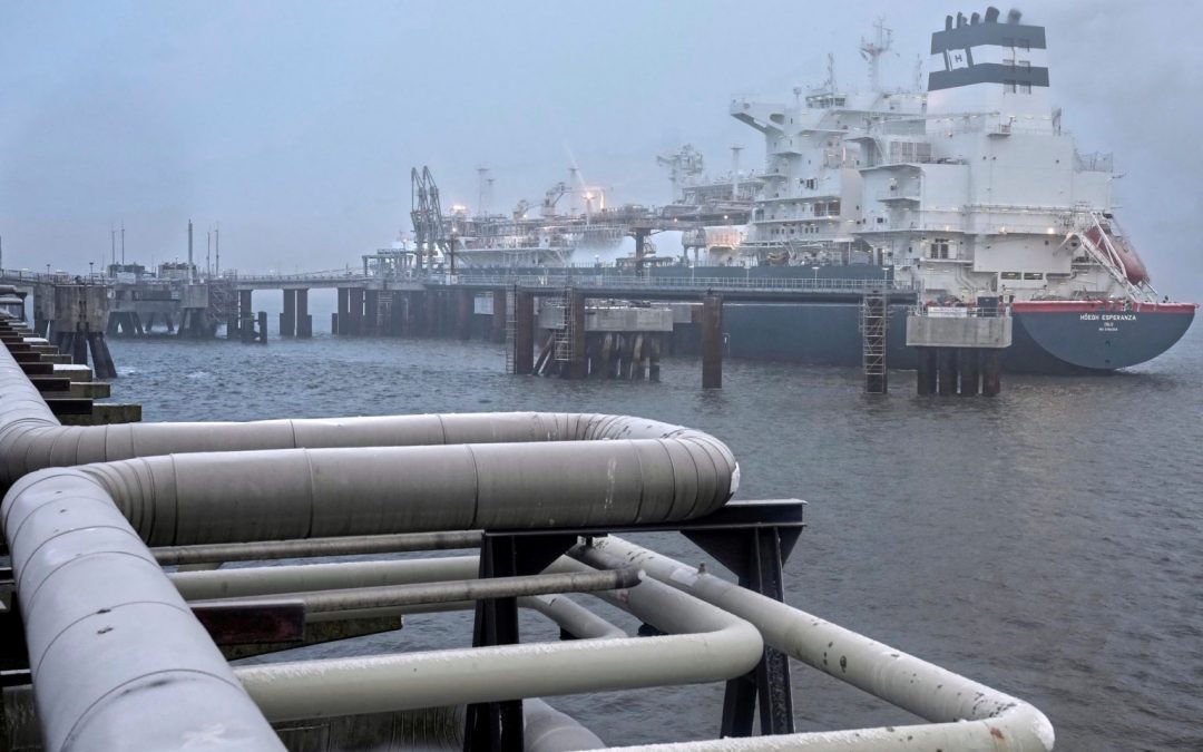 US LNG exports slump in September as plant outages pare output