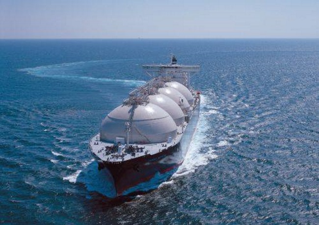 Should gas resource holders target LNG exports or blue ammonia?