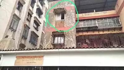 Window Grille Collapses, Two Kids Fall onto Shop Roof in Ulhasnagar