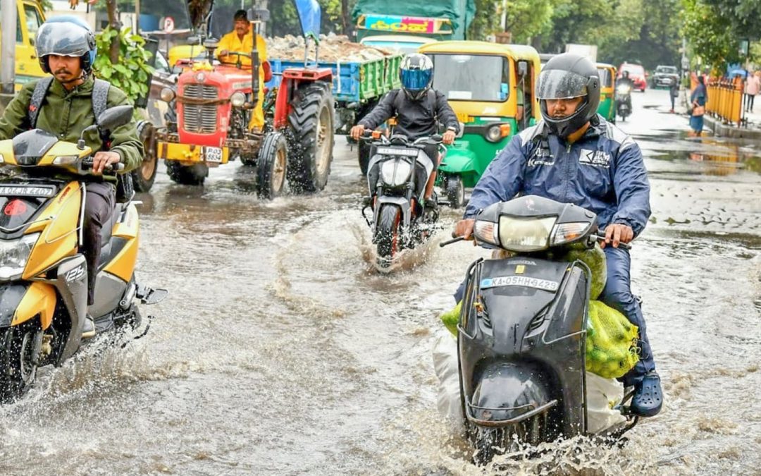 Bengaluru on Alert as IMD Warns of Heavy Rain; Tech Firms Opt for Work-from-Home