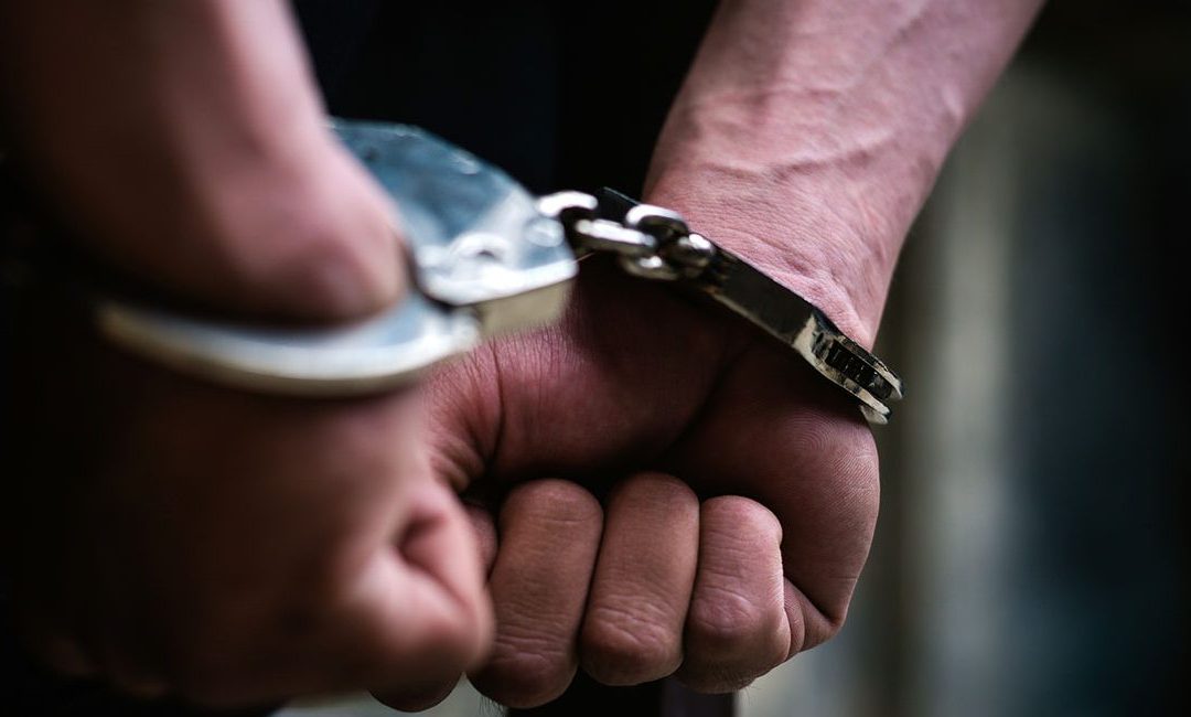 Man Arrested for Stealing Rs 7.77 Lakh Forgotten on Mumbai Local Train