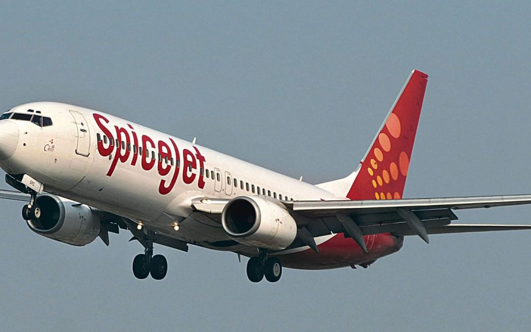 Window Panel Comes Loose Midair on SpiceJet Goa–Pune Flight