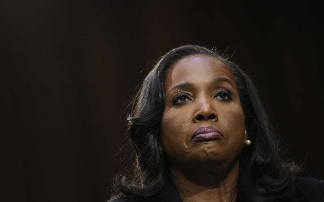 Trump Fires Fed Governor Lisa Cook, Citing ‘Potentially Criminal Conduct’; Legal Clash Looms