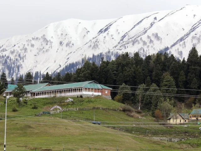 J&K LG Announces Reopening of 12 Tourist Spots Closed After Pahalgam Attack