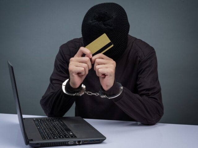 Mumbai: Senior citizen duped of ₹26 lakh by cyber fraudsters posing as bank officials seeking ‘life certificate update’