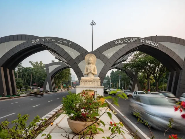 Air quality slips to ‘severe+’; Noida emerges as country’s most polluted city: CPCB