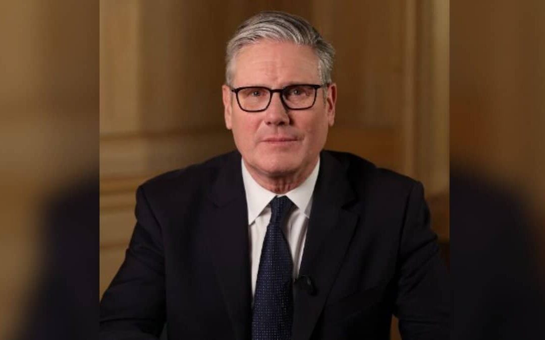 Starmer’s Chief of Staff Resigns Amid Mandelson Controversy, Pressure Mounts on PM