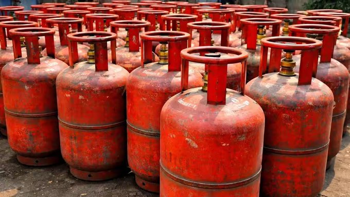 8 Lakh Piped Gas Connections Added in a Month Amid Push to Cut LPG Dependence