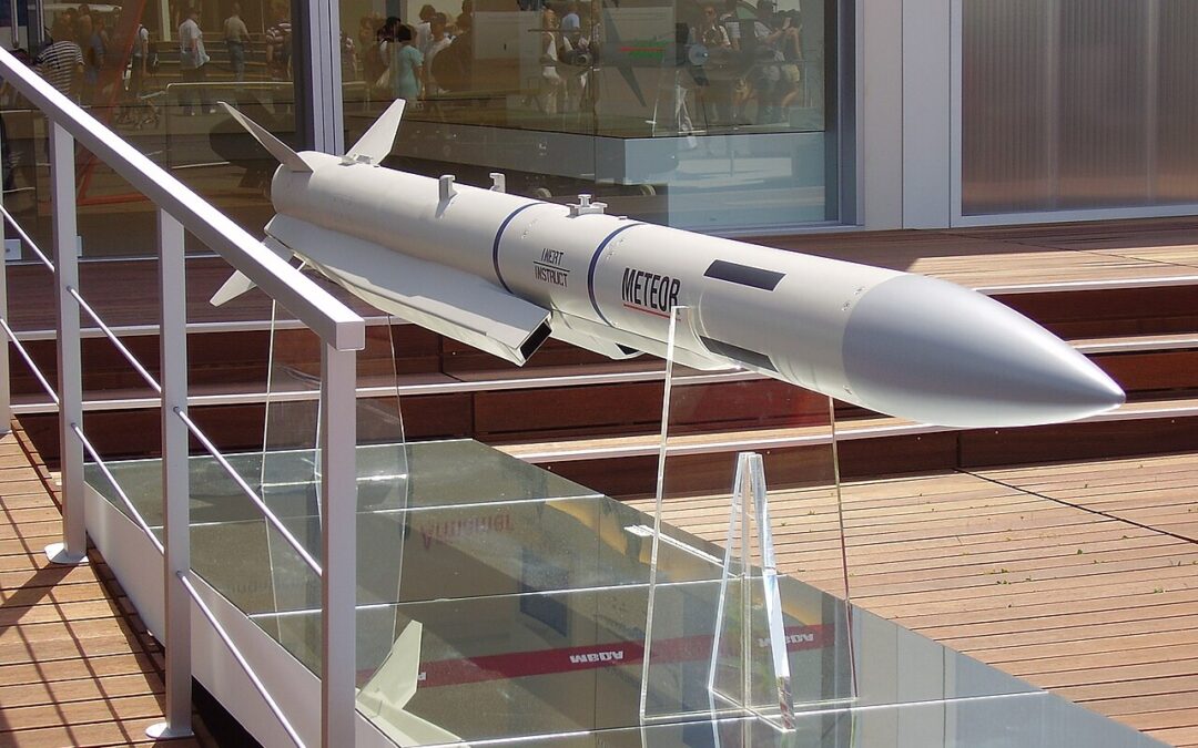 US Air Force Explores 1,850-km Air-to-Air Missile to Extend Long-Range Combat Capability