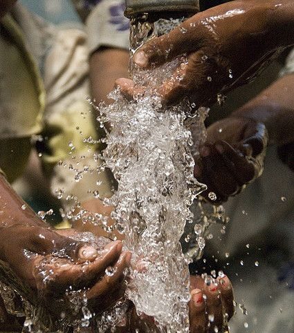 Mumbai’s Water Crisis Deepens as Lake Levels Dip Below 10%; Further Supply Cuts Likely