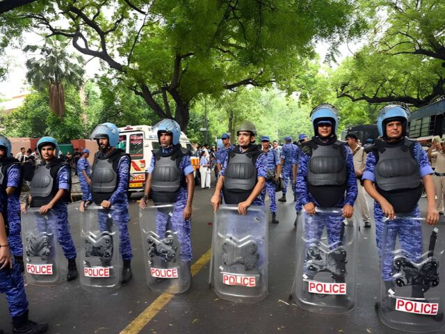 Delhi Metro Tightens Security as ‘Chalo Sansad’ Protest Draws Thousands