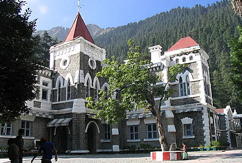 Uttarakhand HC grants police protection to young couple, says husband’s age cannot bar relief