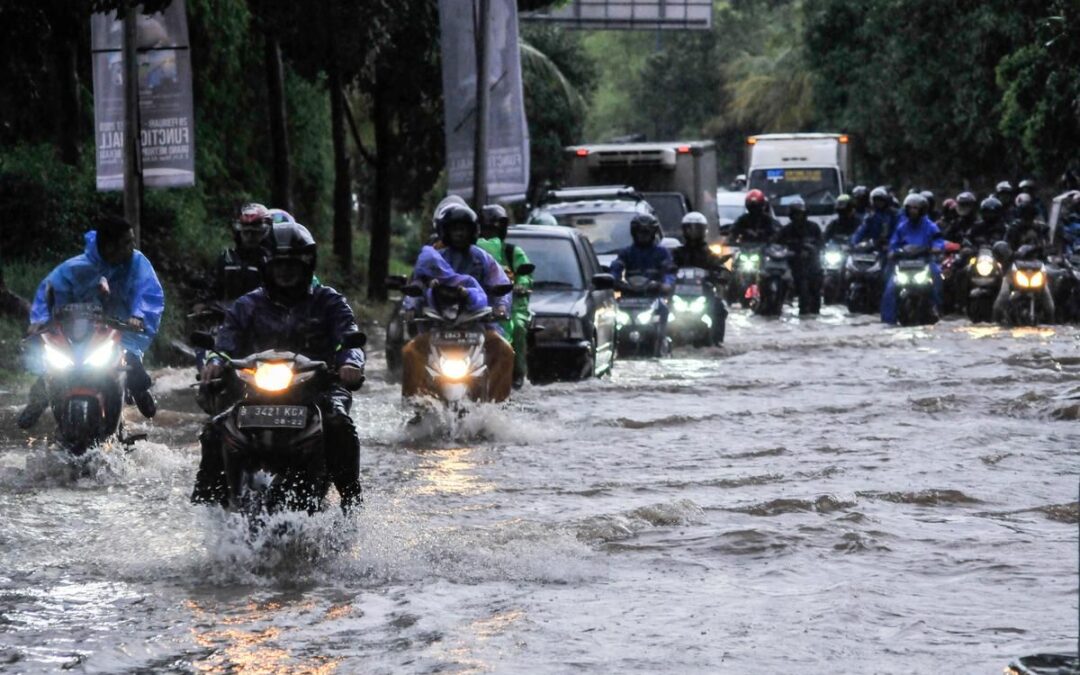 Kerala Flood Fury: 25 Dead, Thousands Displaced as Torrential Rains Continue