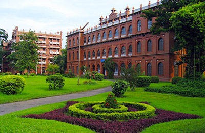Jinnah, Jamaat Leader’s Photos Spark Uproar at Dhaka University, Students Tear Down Images