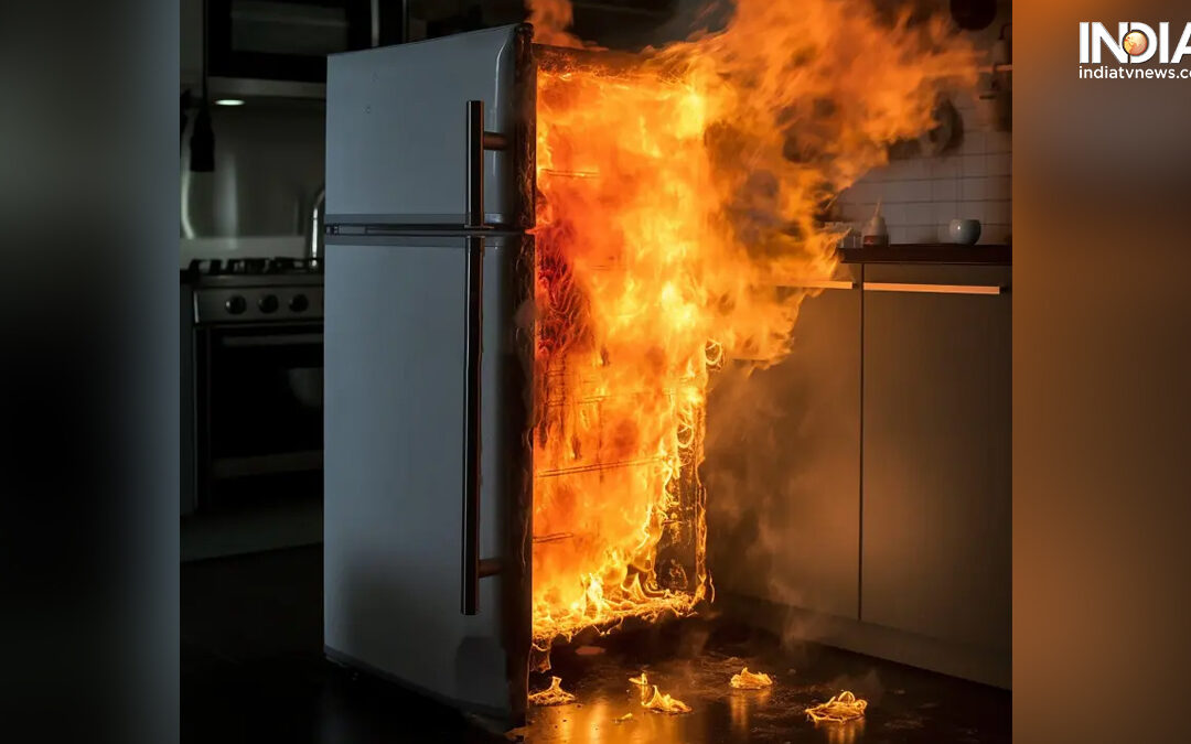 Ganesh Chaturthi Turns Tragic in Belagavi: Four of Family Killed in Refrigerator Blast, Two Critical