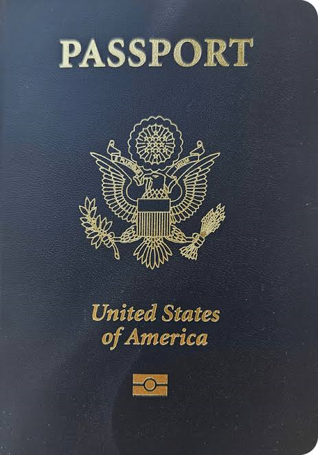 “They Scanned Our Passports”: US-Based Indian Couple Raises ‘Scam’ Alarm at Delhi Airport
